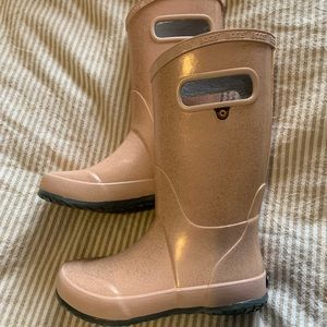 Kids rain boots